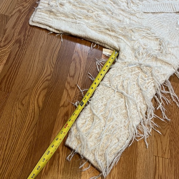 Anthropologie Fringed Pullover Sweater Size Large NWT - Picture 7 of 14